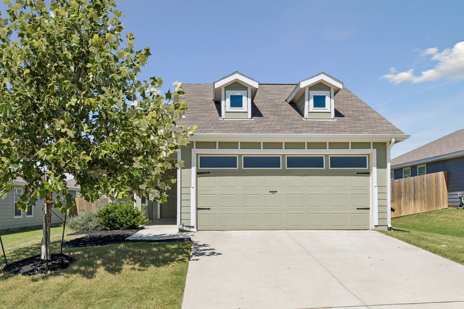 Fort Worth House: 9709 Trusler Road