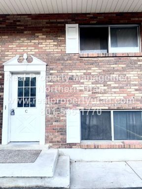 2 Bed 1.5 Bath Clearfield Townhome Available! – photo 1