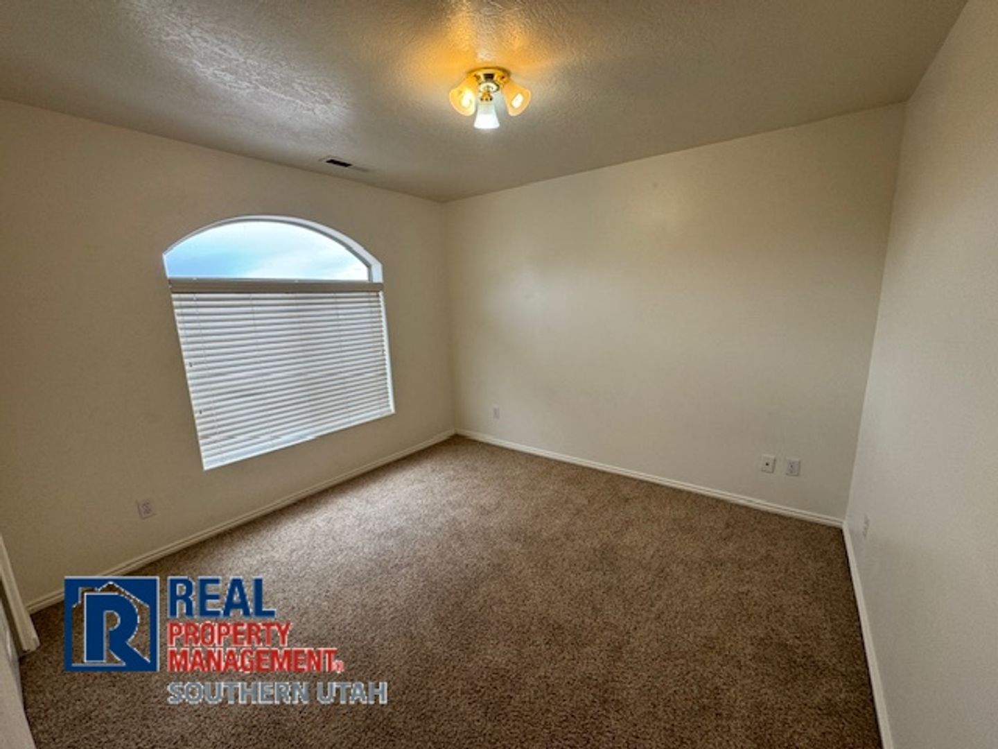 628 W Evans Ridge #3 8 of 10