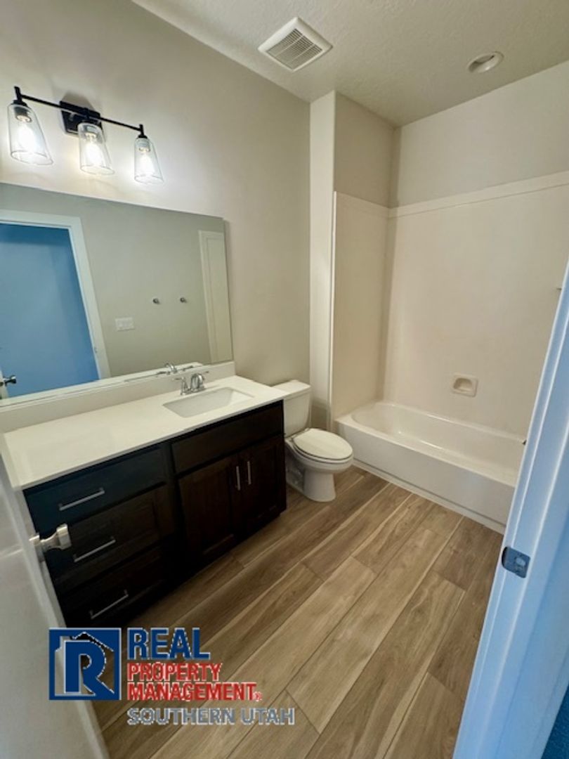 855 S Black Alder Drive 13 of 19