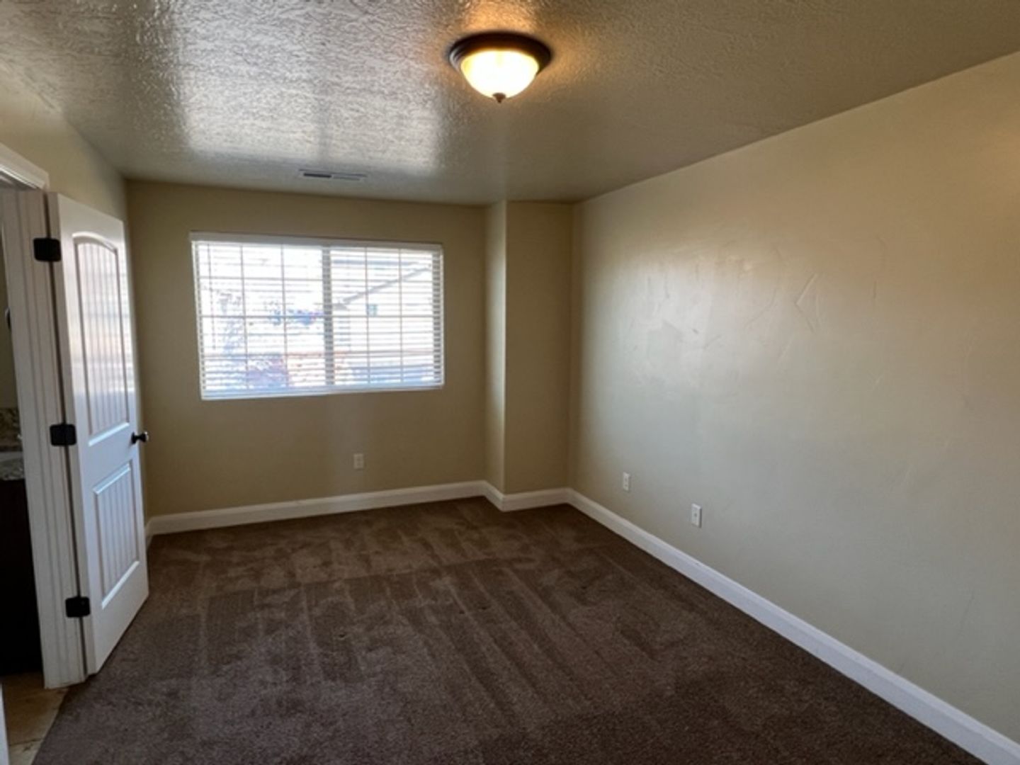 370 W Buena Vista #144 4 of 12