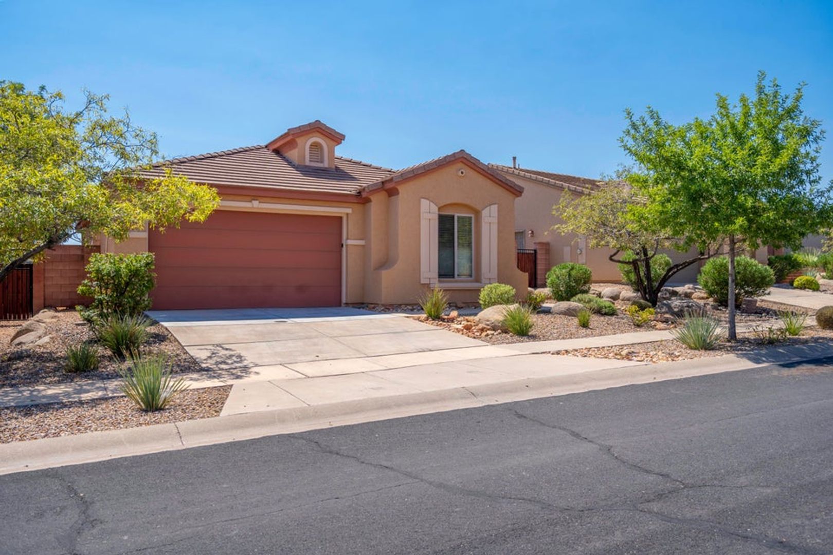 2744 E Slick Rock Rd 2 of 12