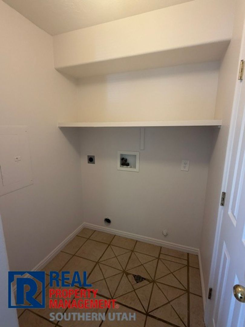1735 W 540 N #1305 12 of 12