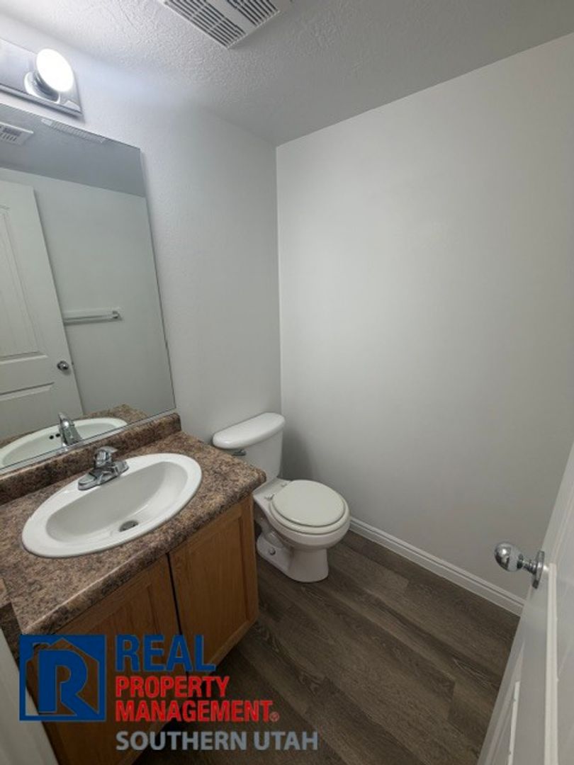 794 N 195 W 9 of 12