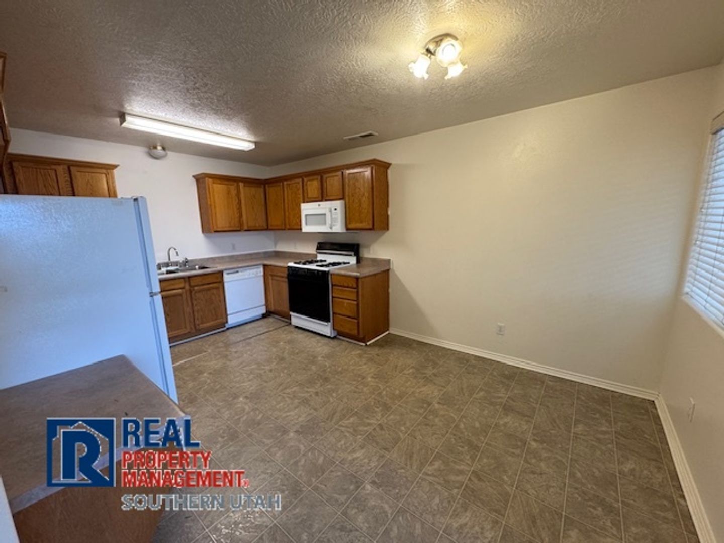 628 W Evans Ridge #3 3 of 10