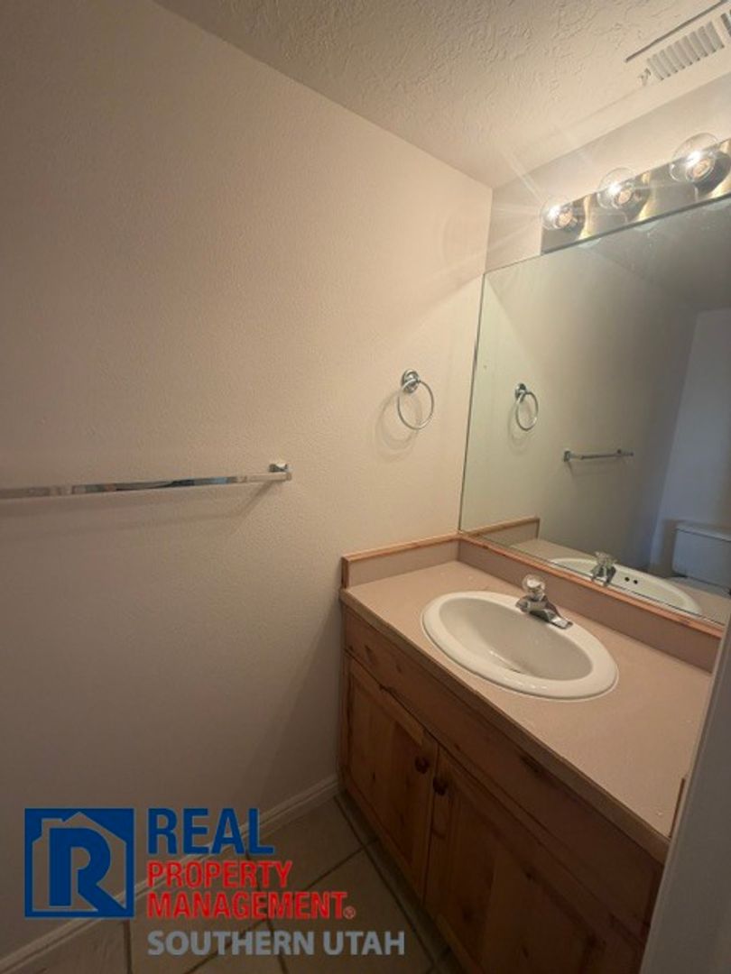 1735 W 540 N #1305 11 of 12