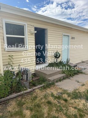 Great House Available in Hyrum! Minutes from JBS and Hyrum Dam!