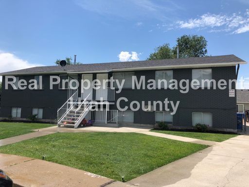 Recently Remodeled 4-Plex Unit – photo 1