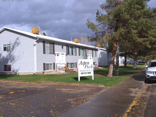 Newly Remodeled 3 Bedroom 1 Bathroom Apartment!!!!! NEWLY REMODELED!!