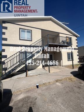 Studio Apartment Central Location in Vernal. HALF OFF FIRST MONTH'S RENT WITH A 12 MONTH LEASE!
