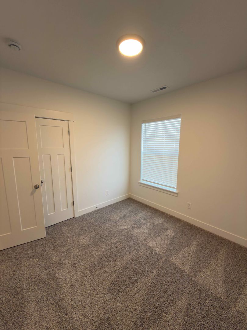 12727 Skyline Loop Ln 9 of 34