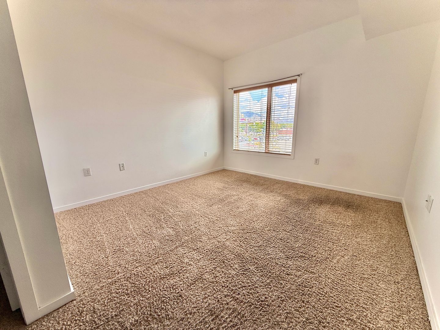 2150 S Main St #308 7 of 12