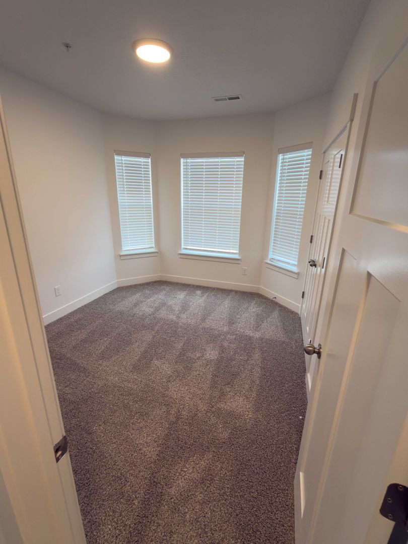 12727 Skyline Loop Ln 16 of 34