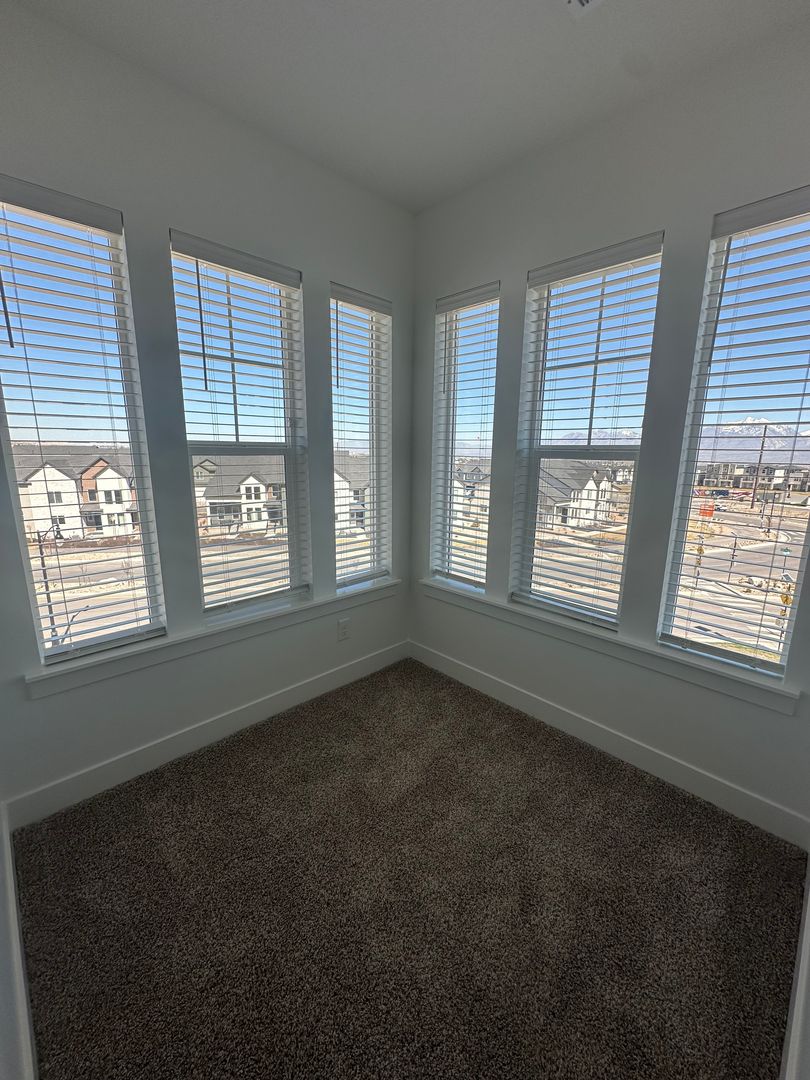 12727 Skyline Loop Ln 22 of 34