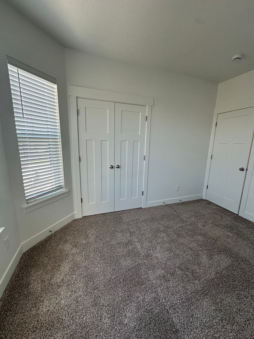 12727 Skyline Loop Ln 18 of 34