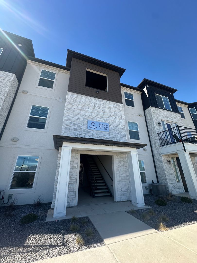 12727 Skyline Loop Ln 2 of 12