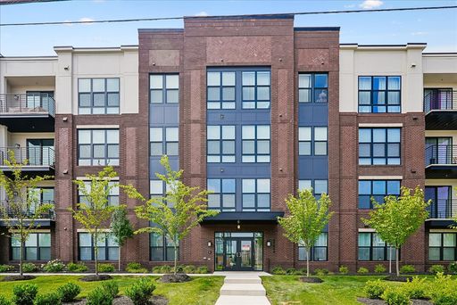 Almost new condo in Ashburn for rent! – photo 1