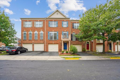 Qualify For a Zero Deposit/Convenient to Major Commuter Routes – photo 1