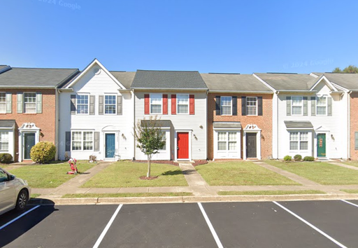 Townhouse in sought-after Tidewater Plains – photo 1