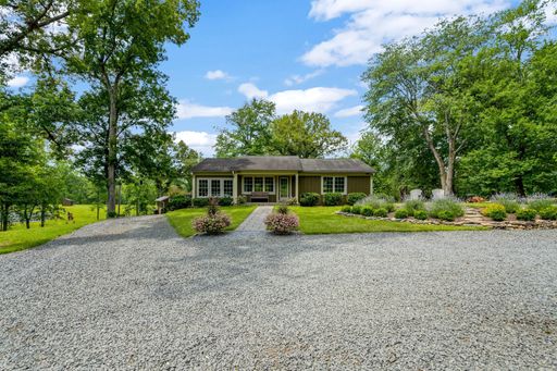 Peaceful Country Retreat on 6.25 Acres – Law Mowing Included!