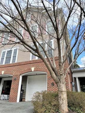 Three levels + 3 bedrooms + oversized garage! – photo 1