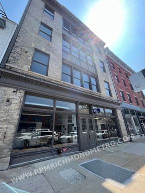 Two Bedroom Apartment Available August 28th!! – photo 1