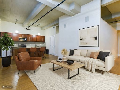 Spacious 3 Bedroom Apartment in Manchester Ready Early September! – photo 1