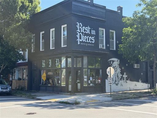 Huge 4 Bedroom Apartment in Oregon Hill!! **Available 8/17** – photo 1