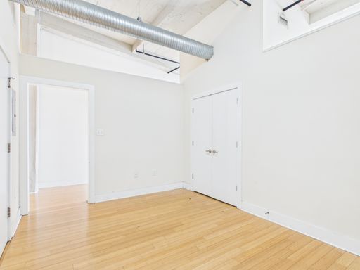 Charming One Bed! Available Now! $0.00 security deposit option for qualified renters! – photo 1
