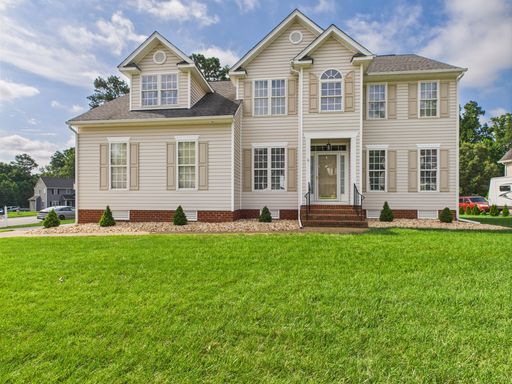 Stunning 4 Bed 2.5 Bath Home in Chester AVAILABLE AUGUST! – photo 1