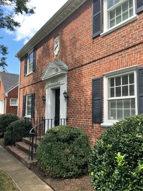 Spacious 1 Bedroom Plus Bonus Room/Office in the Heart of Sauer's Gardens Available in October! – photo 1