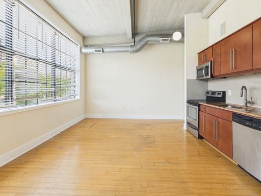 Charming One Bed! Available Now! $0.00 security deposit option for qualified renters! – photo 1