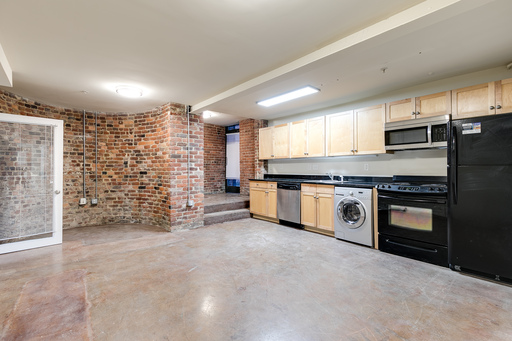 Two-Bedroom Apartment in Shockoe Slip Available in September! – photo 1