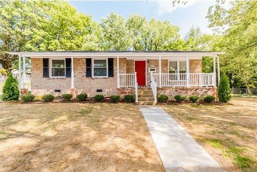 Stunning 3 Bedroom Brick Rancher in Randolph- Available October 8th! – photo 1