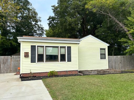 Updated 3-Bedroom Home with Large Fenced Yard in Norfolk – photo 1