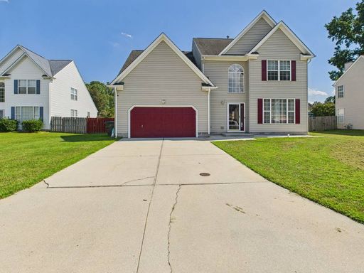 Gorgeous 4-Bedroom, 2.5-Bath Single-Family Home in Suburban Woods – photo 1