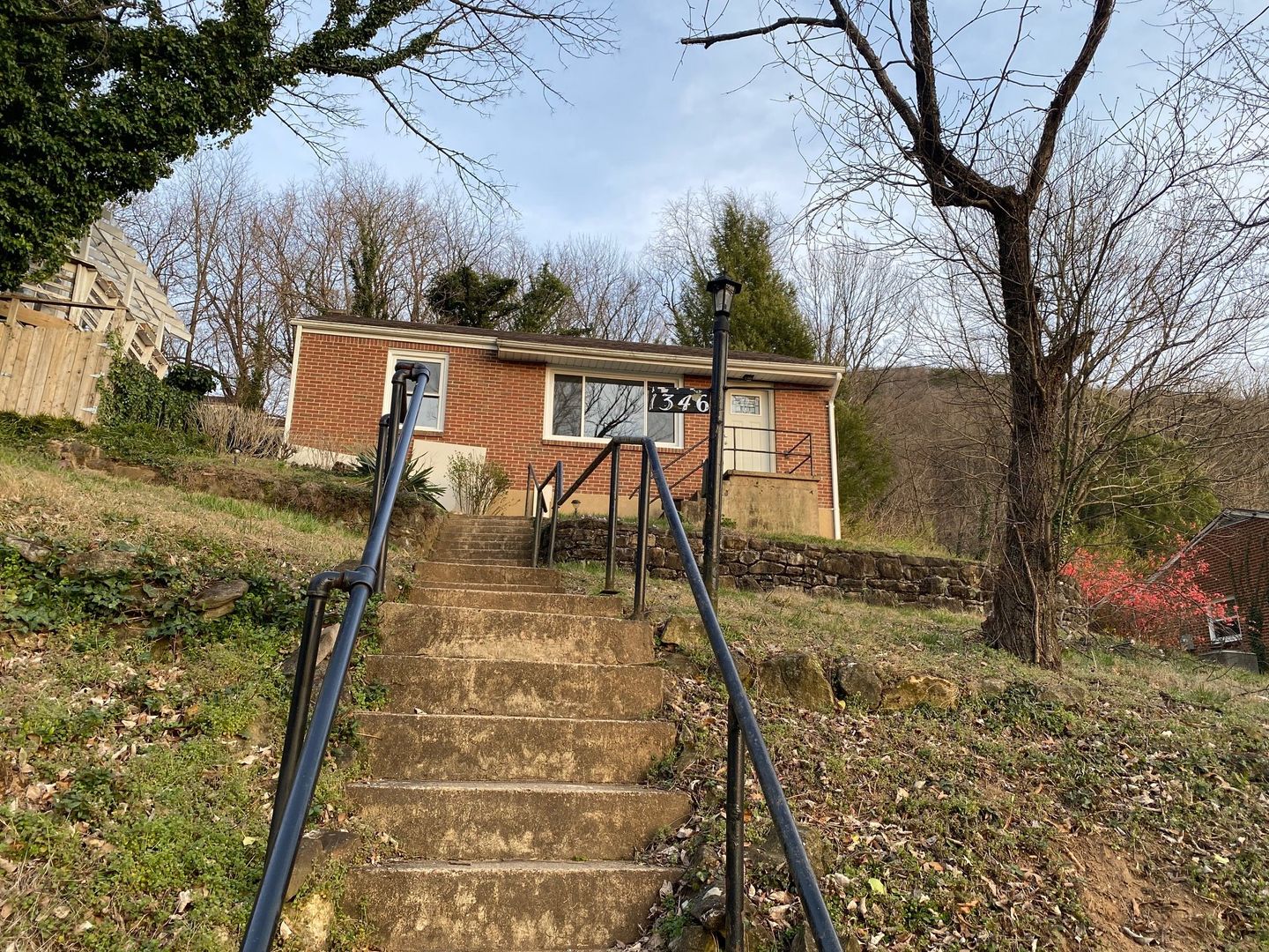 Roanoke House: 1346 Woodbine Avenue