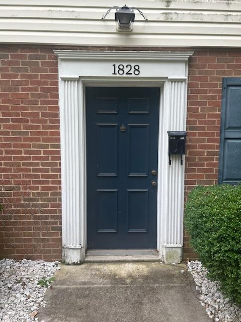Roanoke Townhome: 1828 Belleville Road