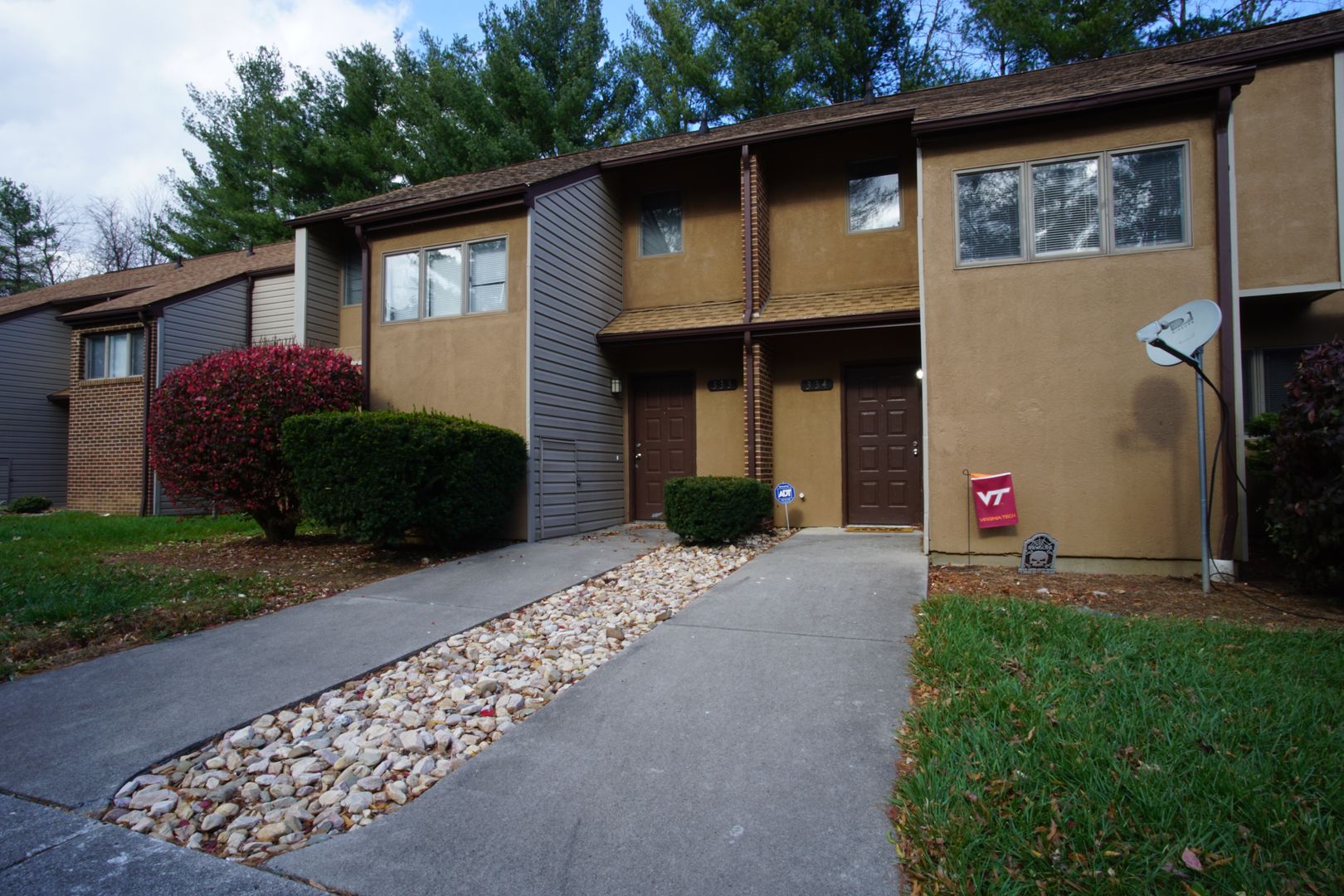Blacksburg Townhome: 333 Shenandoah Circle