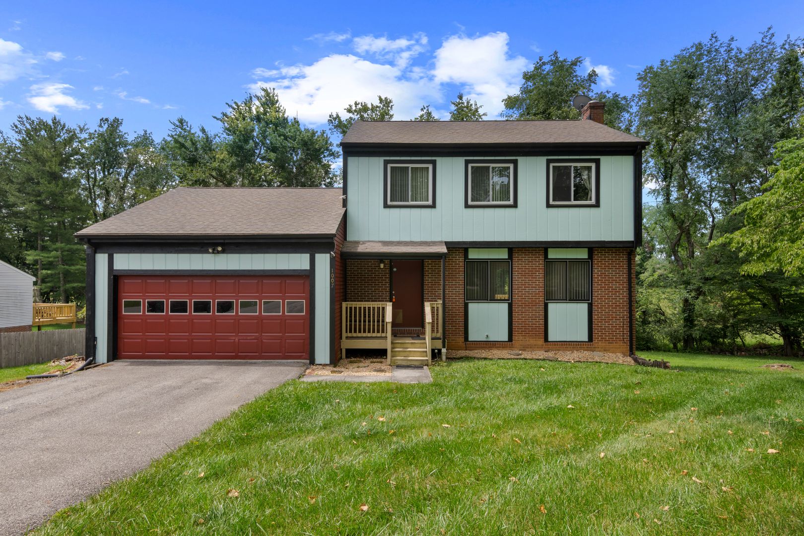 Blacksburg House: 1007 Horseshoe Lane