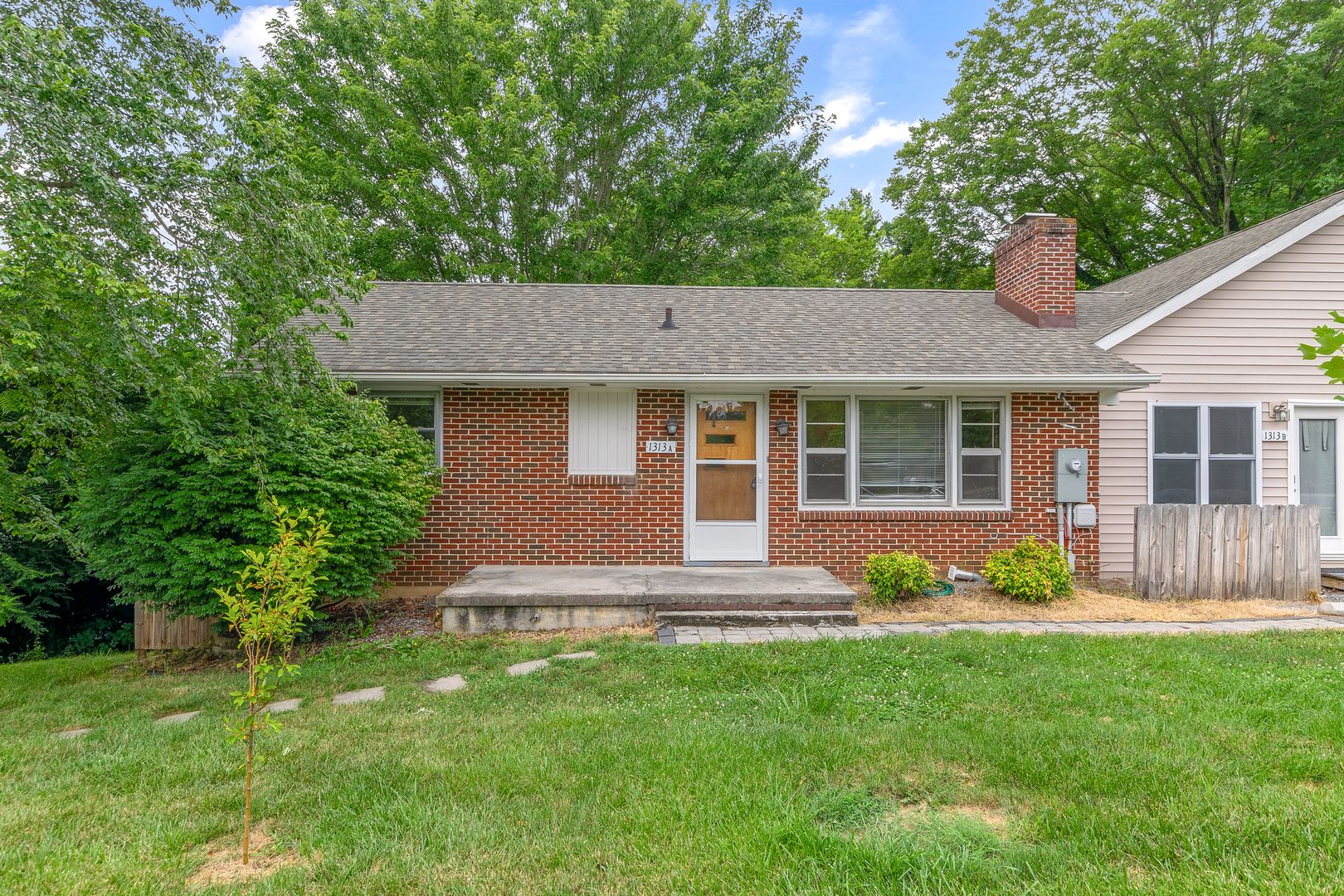 Blacksburg Apartment: 1313 Giles Road