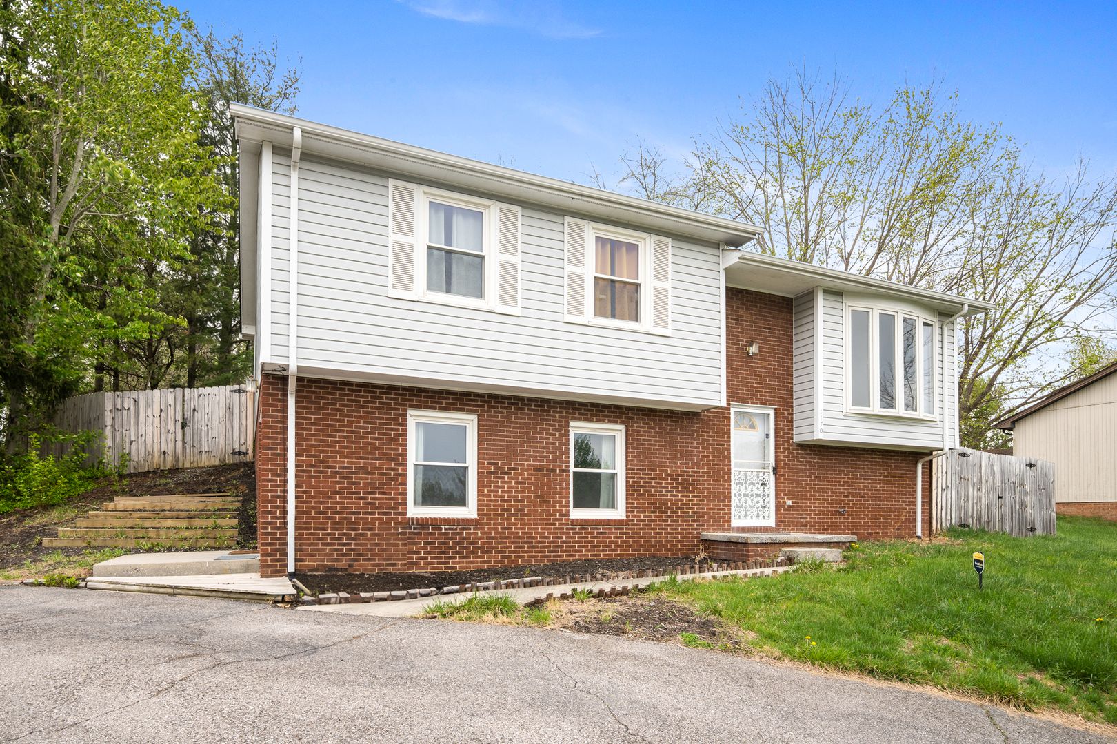 Christiansburg House: 1170 George Edward Via