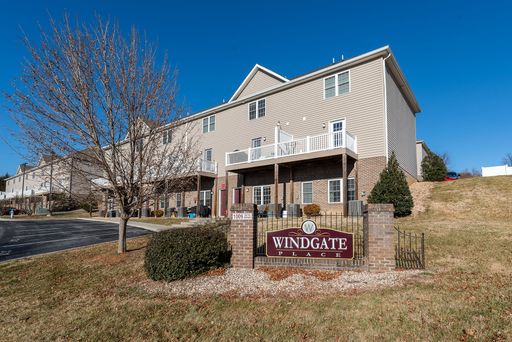 Two-Bedroom Townhome in Staunton!!!