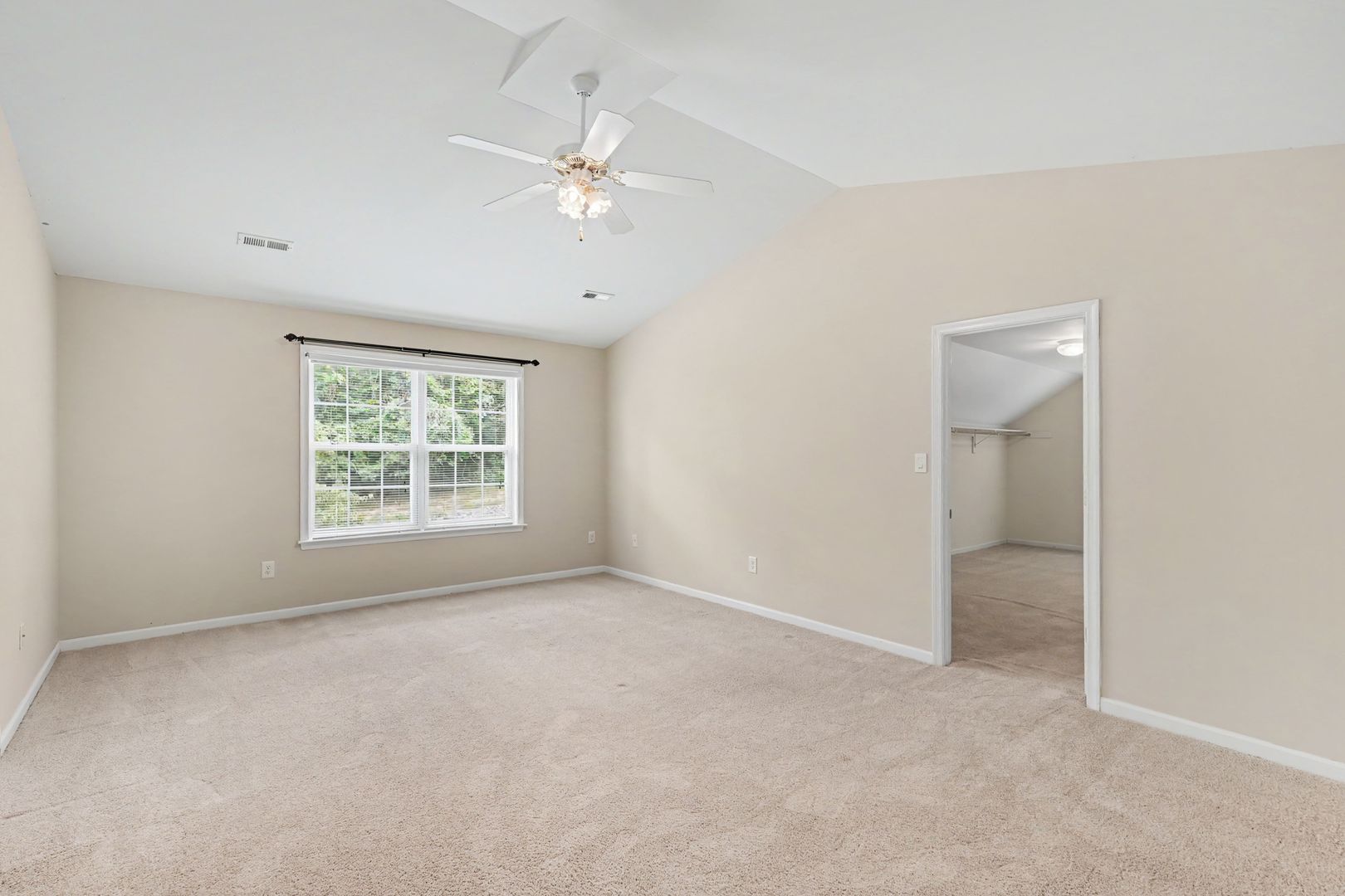 24 Crestwood Ln 3 of 12