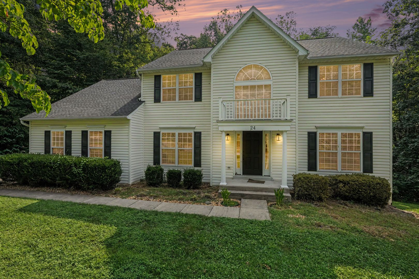 Stafford House: 24 Crestwood Ln