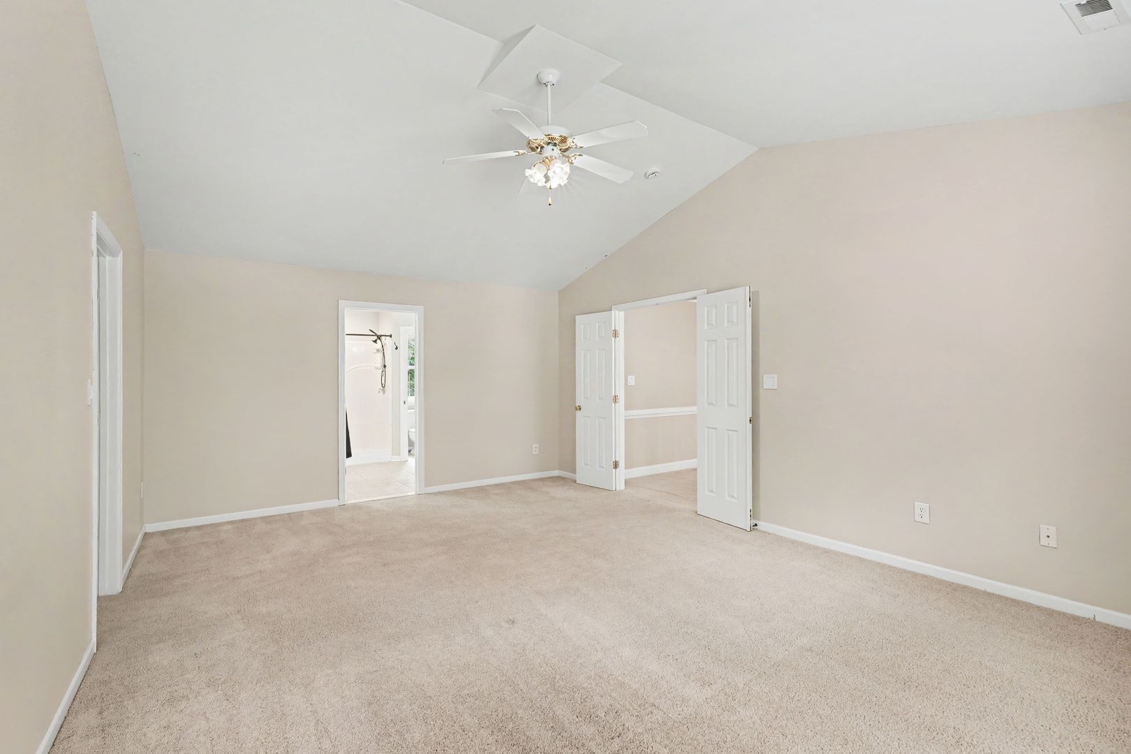 24 Crestwood Ln 4 of 12