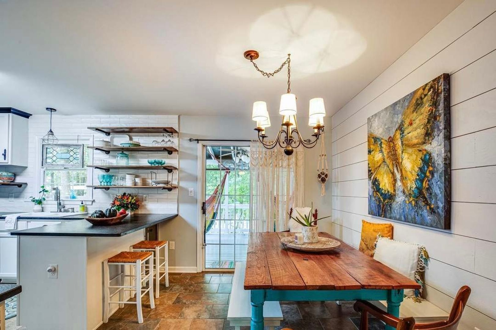 Fredericksburg House: 8810 Henly Ct