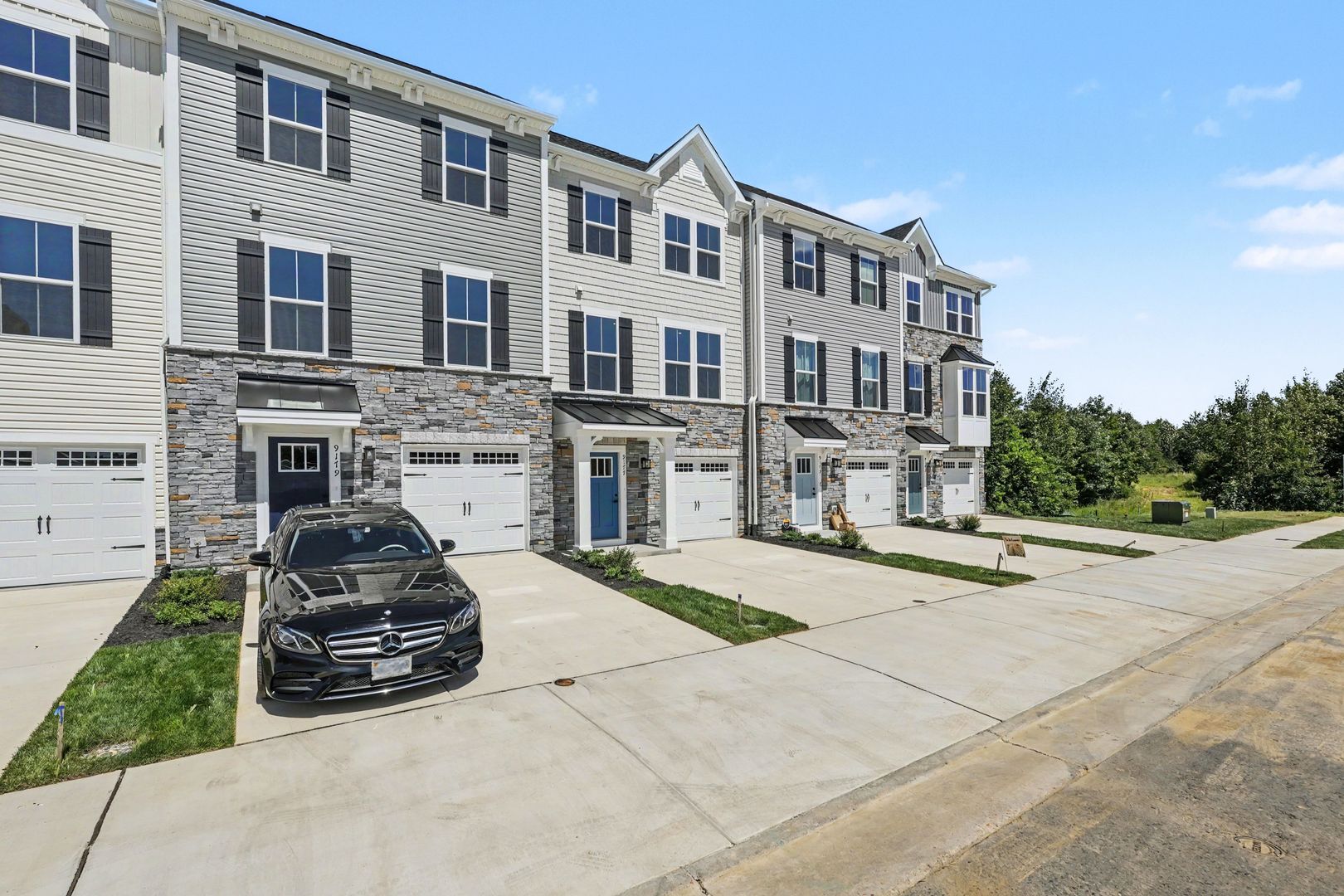 9177 Edenderry Dr. 14 of 26