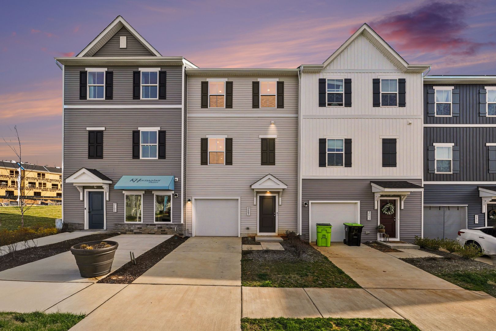 Locust Grove House: 2609 Wolf Grey Ln