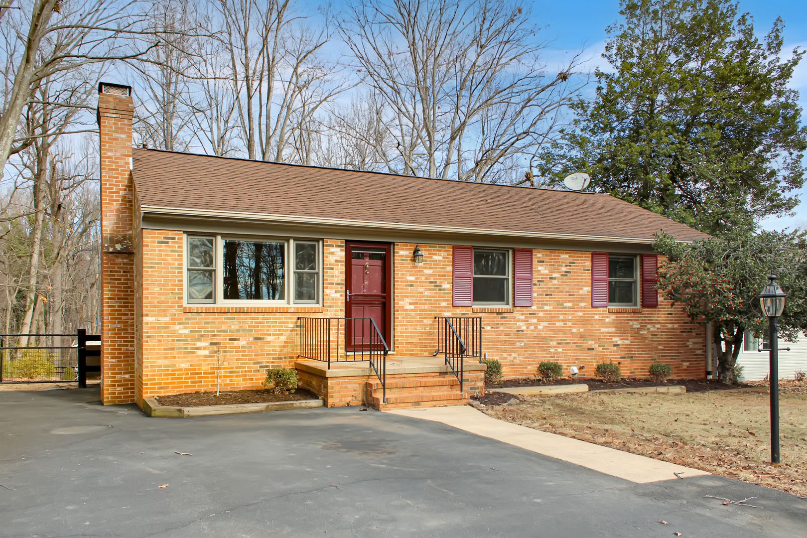 Charlottesville House: 4194 Dickerson Rd
